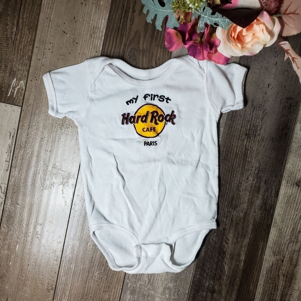 Hard Rock Cafe Paris White Cotton Baby Onesie Size 18m EUC